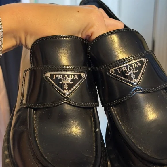 Prada Black Patent Leather women’s Loafers - Picture 4 of 14